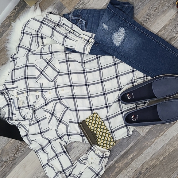 A New Day Plaid Any Day Top - Picture 4 of 11